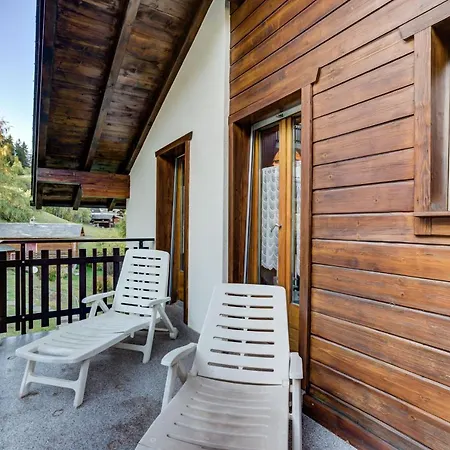 Arolles 711 * La Tzoumaz